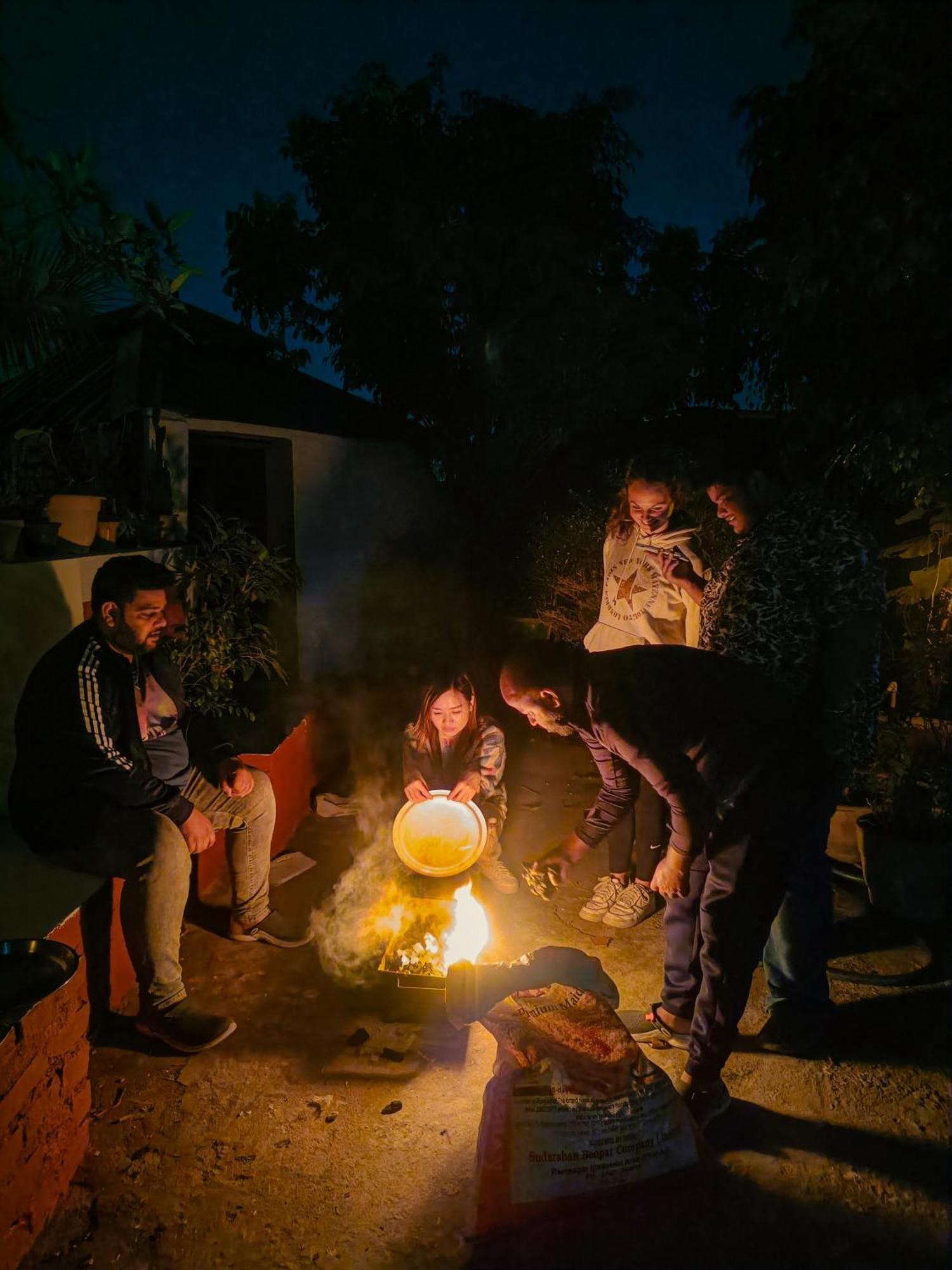Housetale- A Traveller'S Home พุทธคยา ภายนอก รูปภาพ