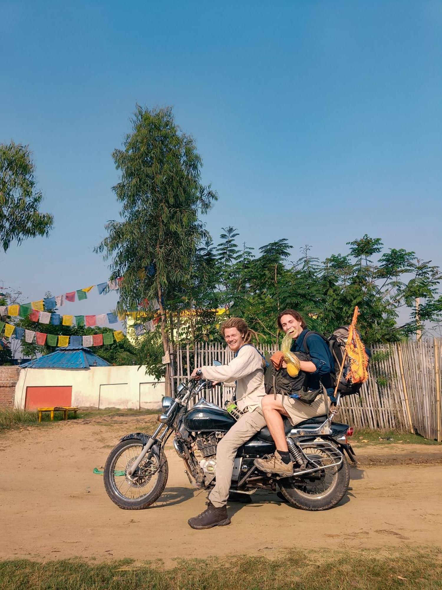 Housetale- A Traveller'S Home พุทธคยา ภายนอก รูปภาพ